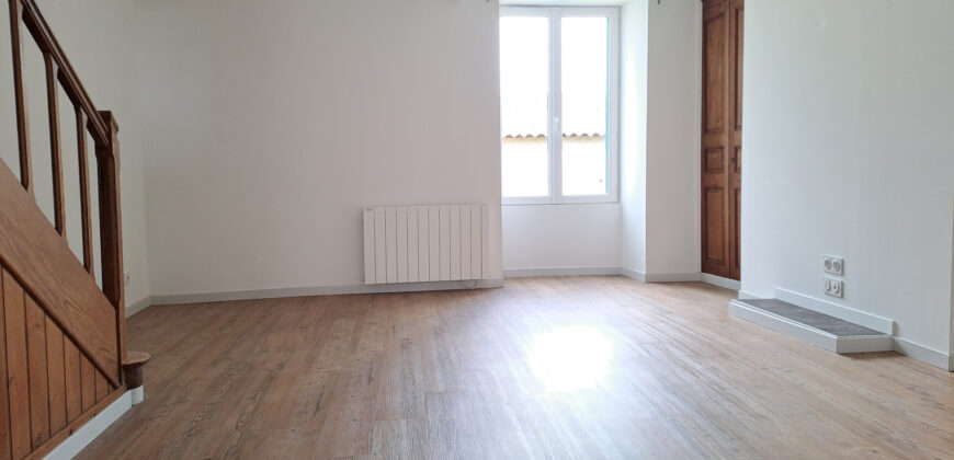 Location maison – Saint-Pierre-Montlimart