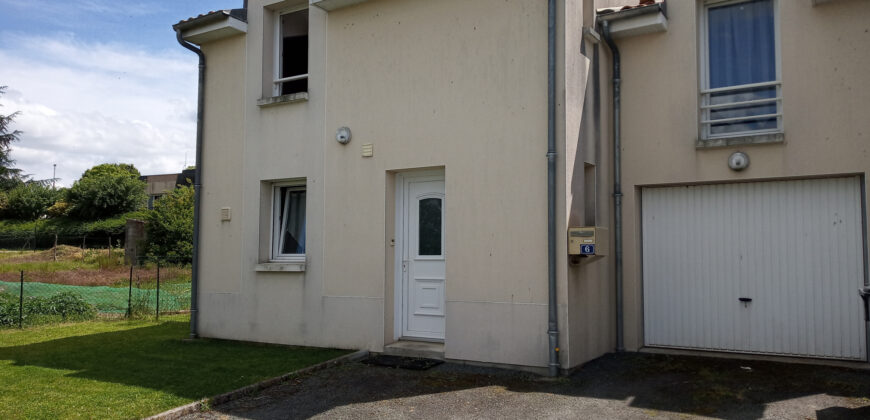 Location maison – Le Mesnil-en-Vallée